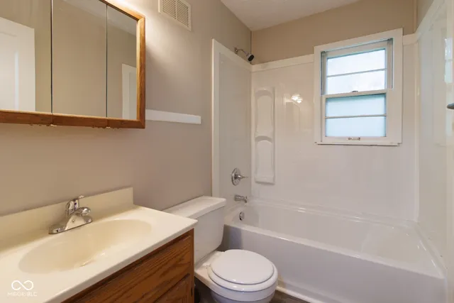 $1,495 | 6914 North Keystone Avenue, Indianapolis, IN 46220