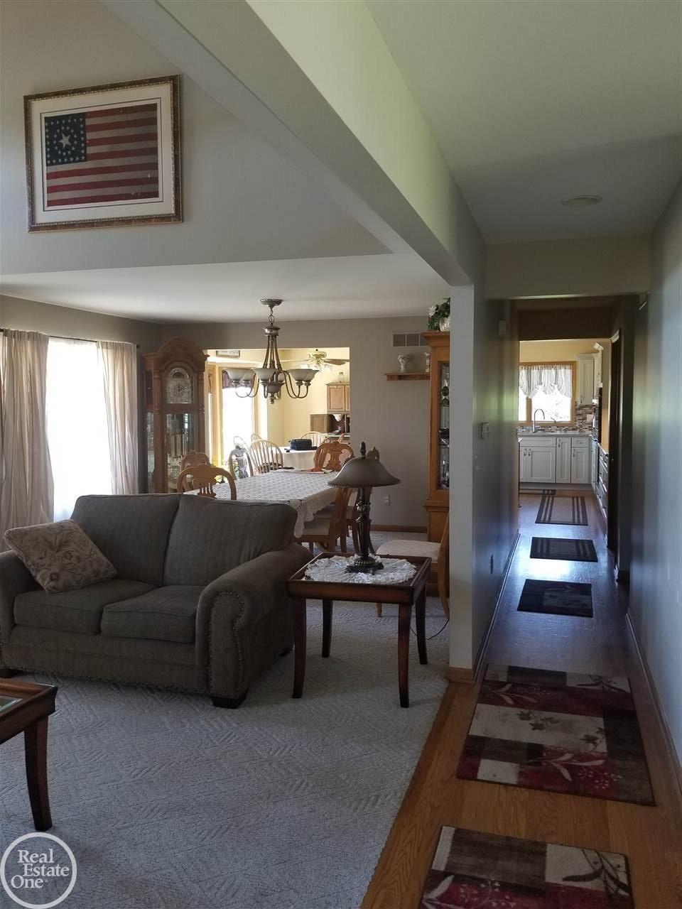 32498 Armada Ridge Road Richmond, MI 48062 - Photo 24 of 40 31326417-27.JPG