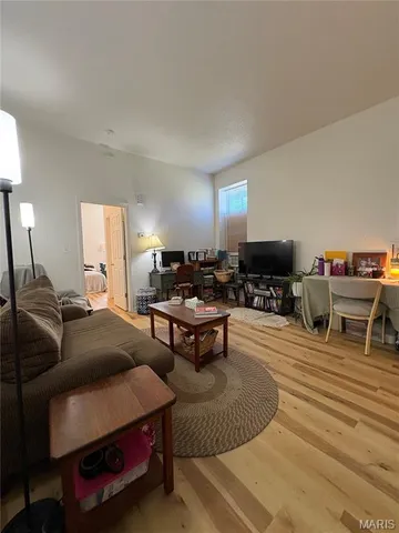 $345,000 | 1418 Bremen Avenue, Unit R, St. Louis, MO 63107