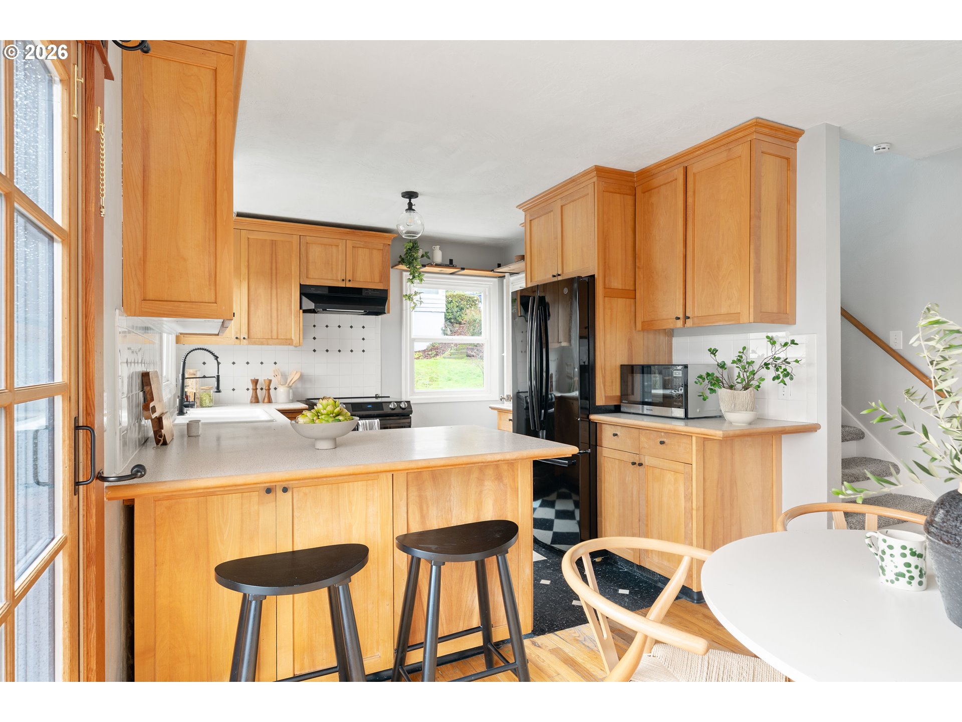 8609 Southwest 61st Avenue Portland, OR 97219 - Photo 8 of 27 Kitchen
