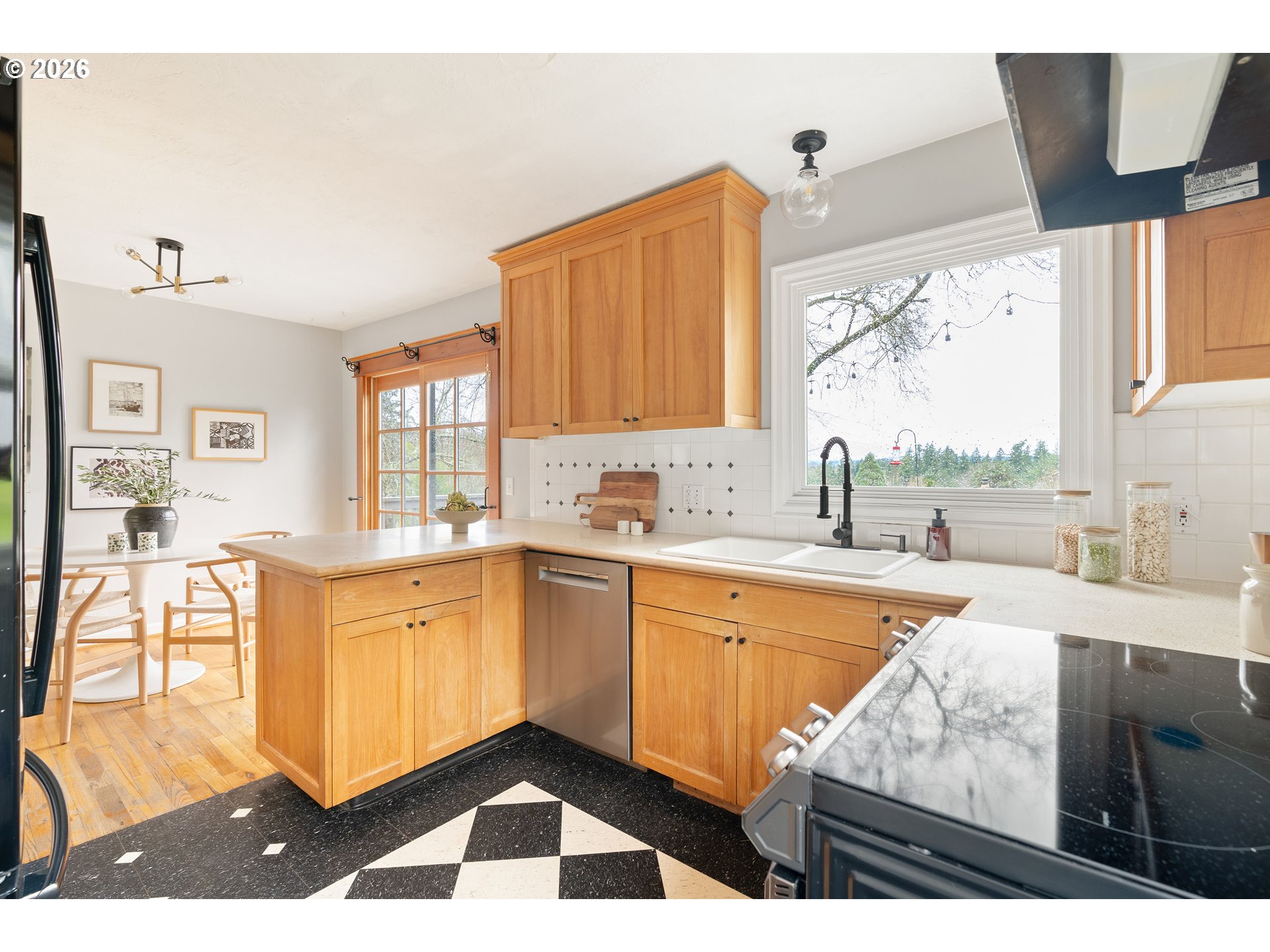 8609 Southwest 61st Avenue Portland, OR 97219 - Photo 9 of 27 Kitchen