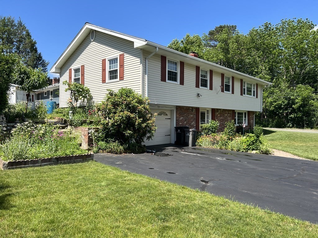 52 Crest Road Framingham, MA 01702 - Photo 1 of 39 Gallery Image 1