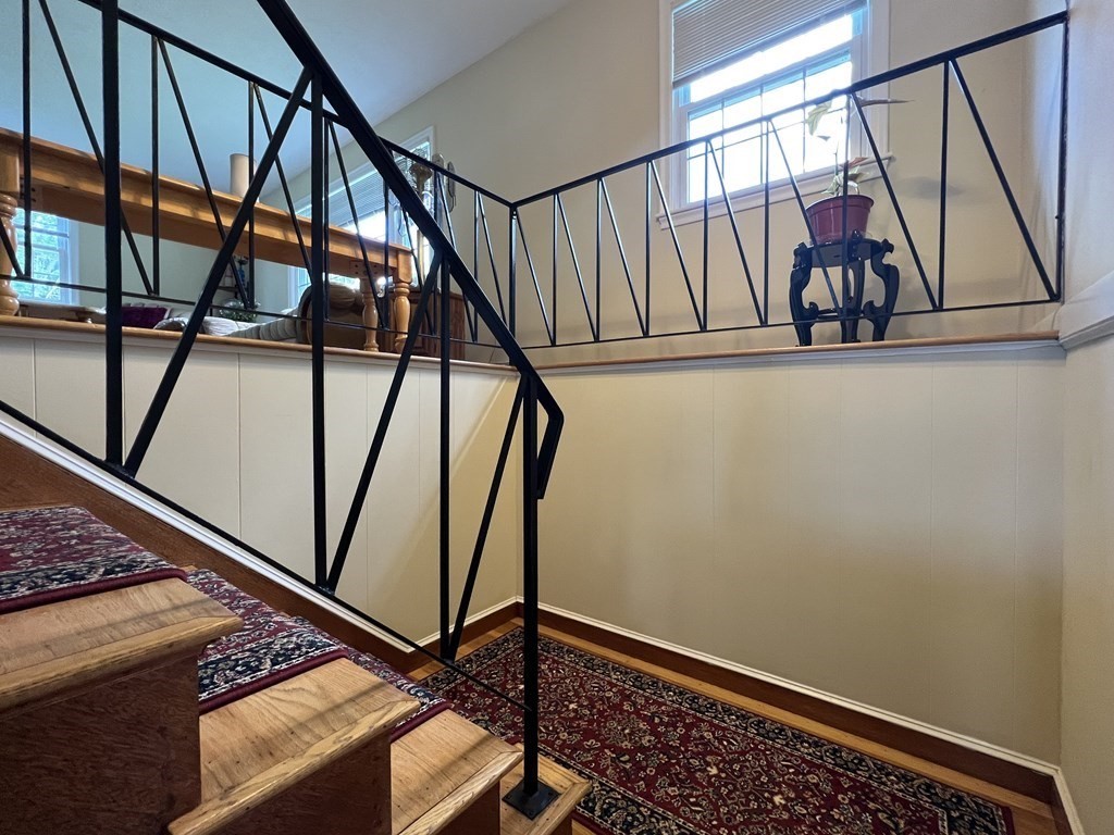 52 Crest Road Framingham, MA 01702 - Photo 12 of 39 Gallery Image 12