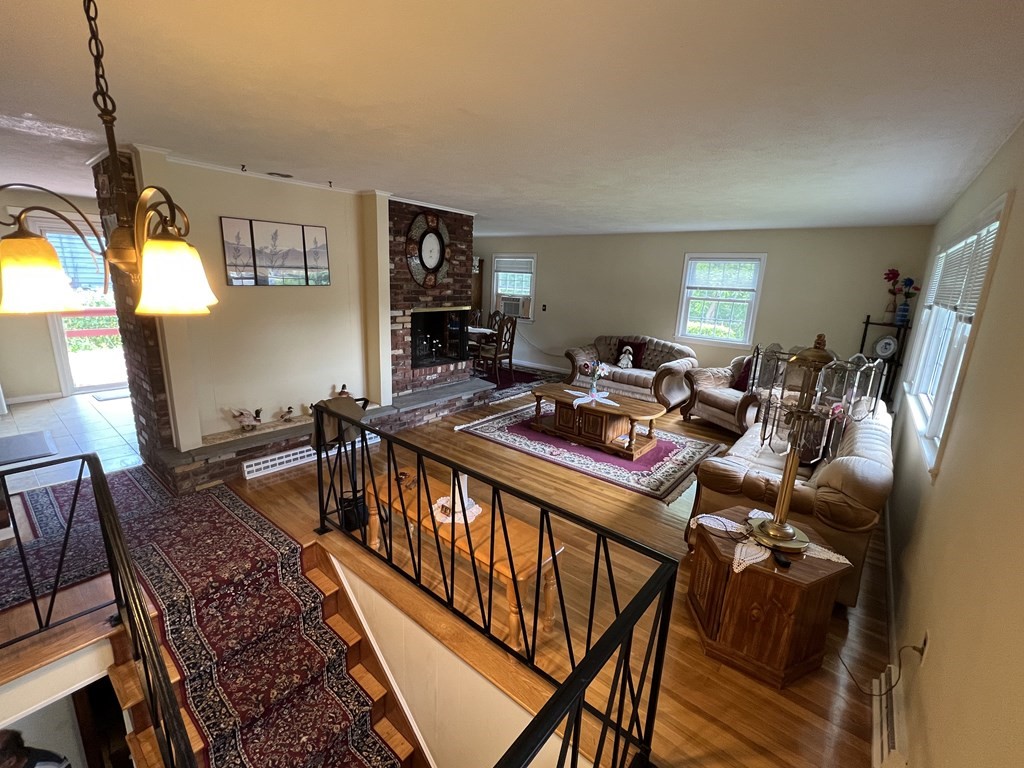 52 Crest Road Framingham, MA 01702 - Photo 14 of 39 Gallery Image 14