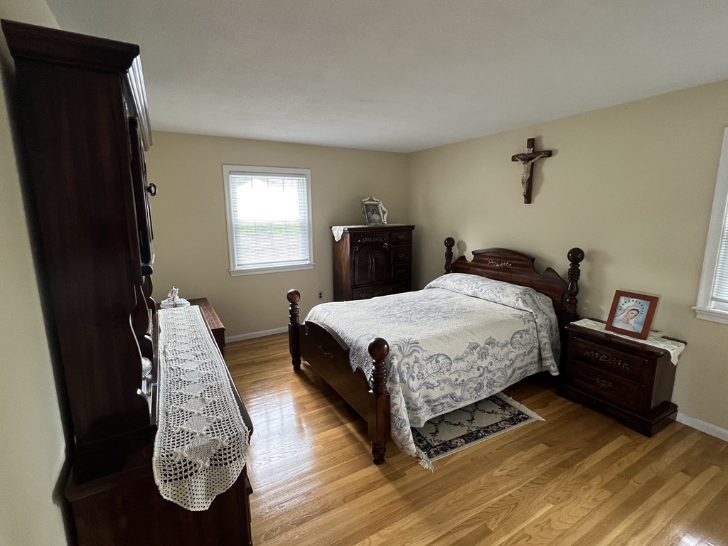 52 Crest Road Framingham, MA 01702 - Photo 28 of 39 Gallery Image 28