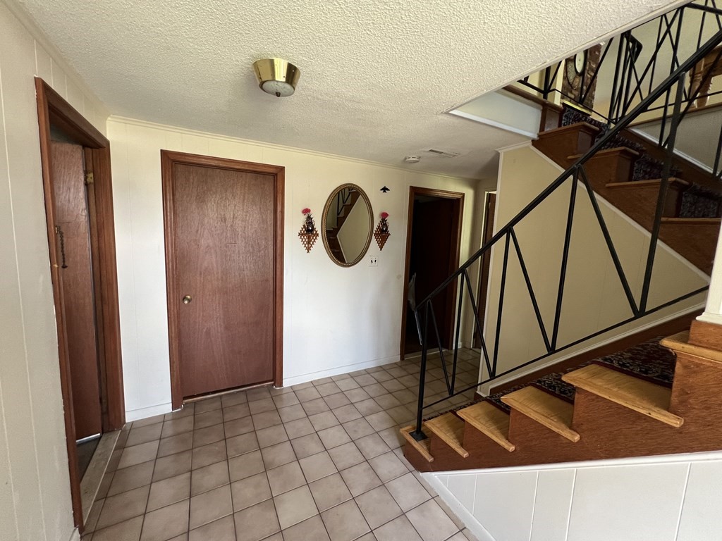 52 Crest Road Framingham, MA 01702 - Photo 39 of 39 Gallery Image 39