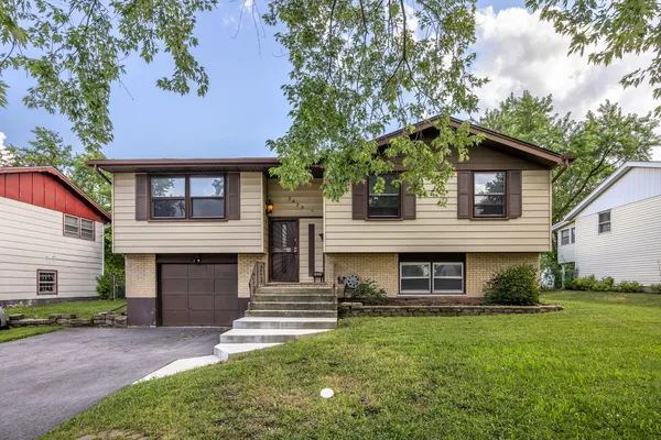 $180,000 | 3425 Birchwood Drive, Hazel Crest, IL 60429