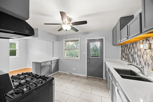 $195,000 | 3425 Birchwood Drive, Hazel Crest, IL 60429