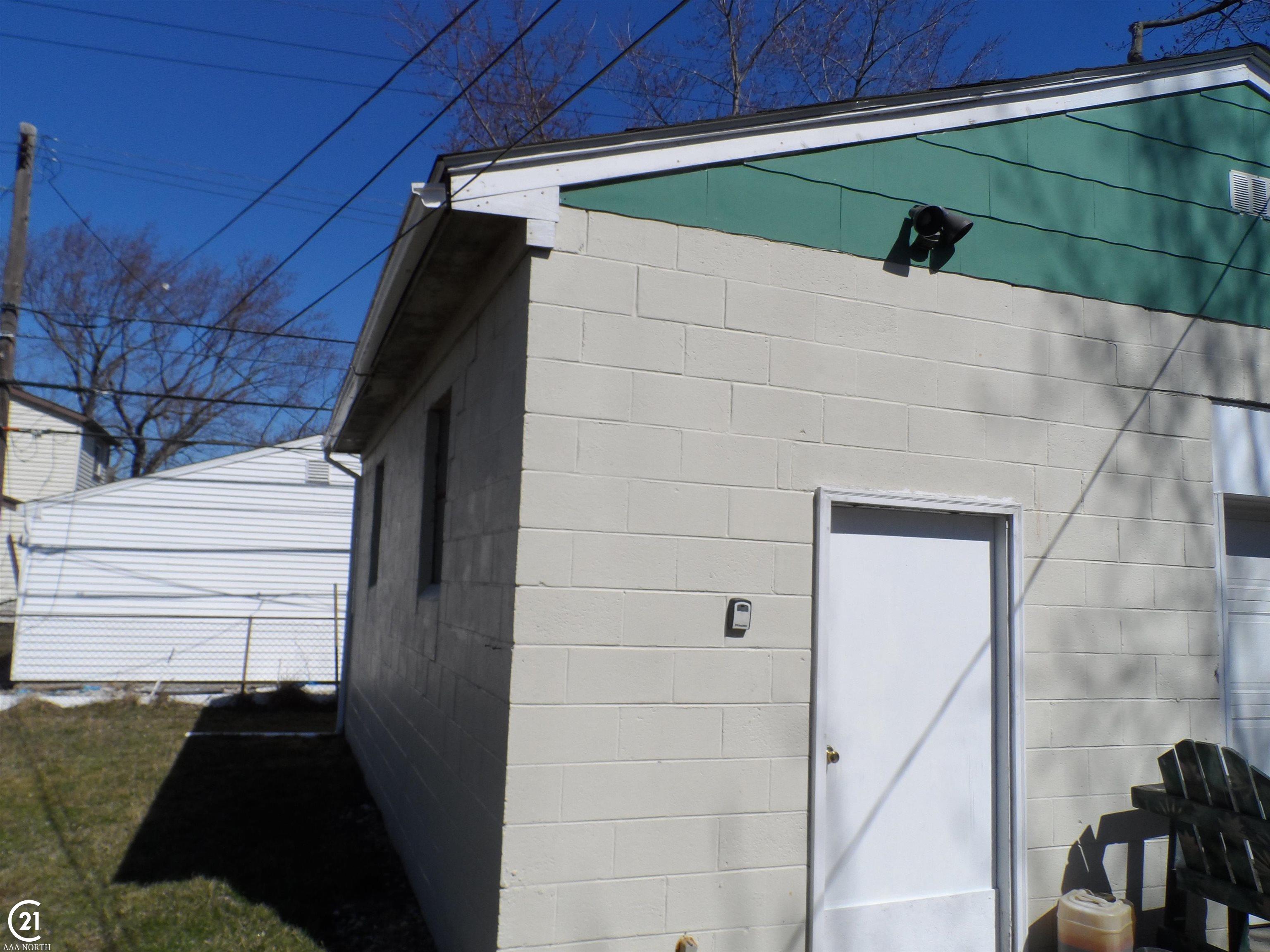19225 12 Mile Road Roseville, MI 48066 - Photo 37 of 41