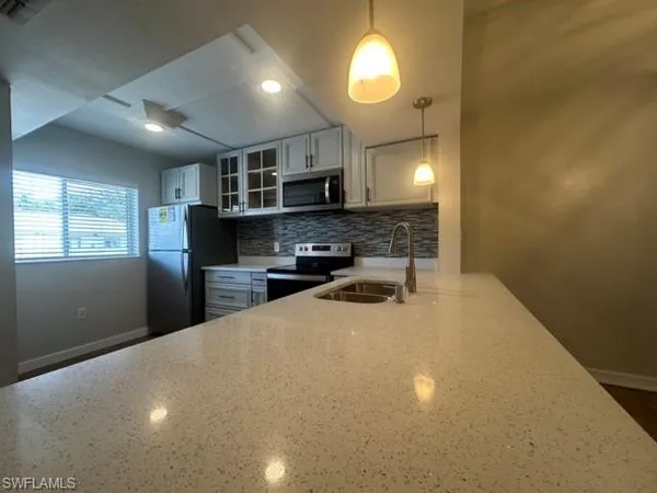 $1,850 | 2395 Naples Trace Circle, Unit 6, Naples, FL 34109