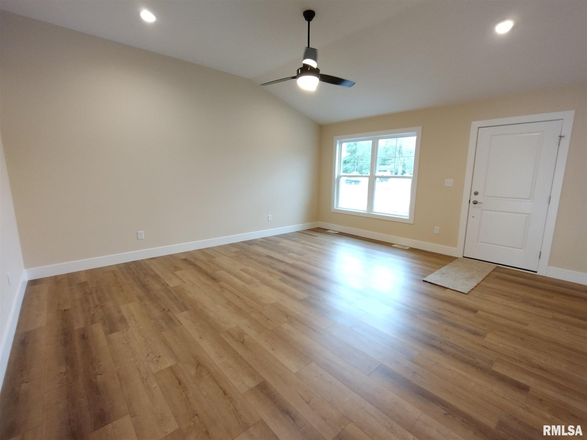 495 Magnolia Drive Rochester, IL 62563 - Photo 6 of 33