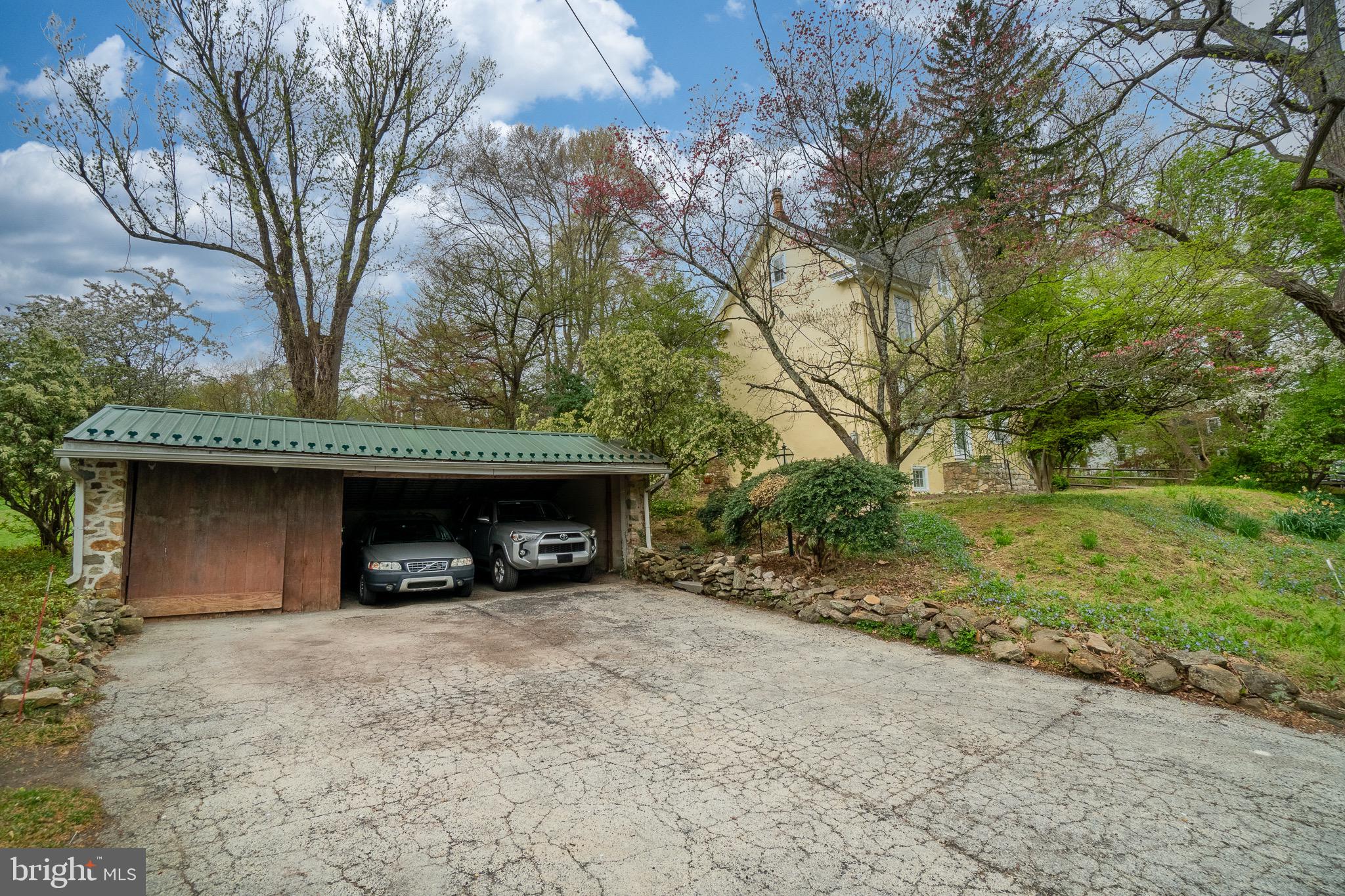 1446 Conestoga Road Chester Springs, PA 19425 - Photo 27 of 37 Garage