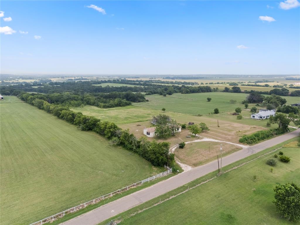 1413 Water Well Road Lorena, TX 76655 - Photo 3 of 22