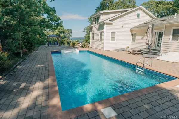 $10,000 | 32 Red Creek Road, Hampton Bays, NY 11946