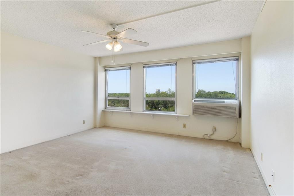 401 Metairie Road, Unit PH30 Metairie, LA 70005 - Photo 7 of 12