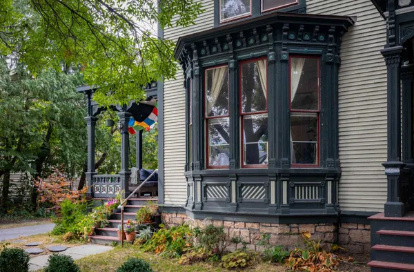 $1,095,000 | 115-117 North Union Street, Burlington, VT 05401