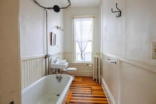 $1,250,000 | 115-117 North Union Street, Burlington, VT 05401