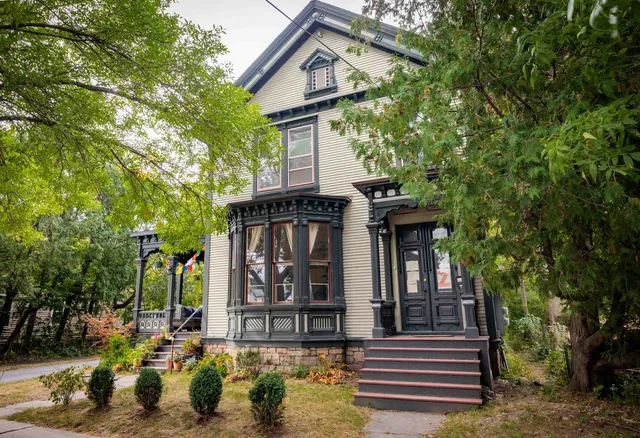 $1,250,000 | 115-117 North Union Street, Burlington, VT 05401