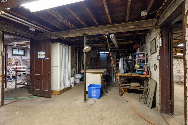 $1,250,000 | 115-117 North Union Street, Burlington, VT 05401