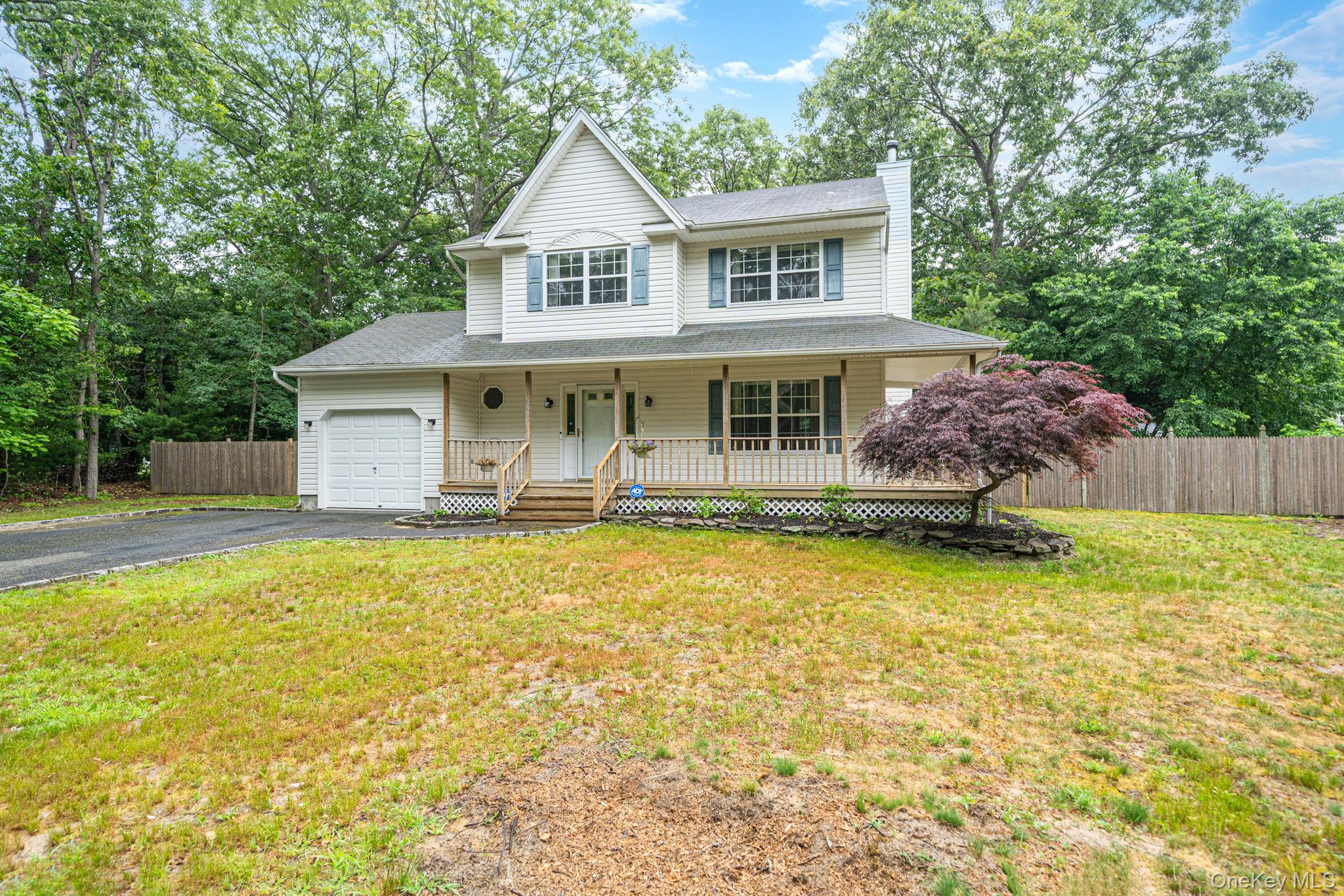 2 Community Road Coram, NY 11727 - Photo 4 of 30