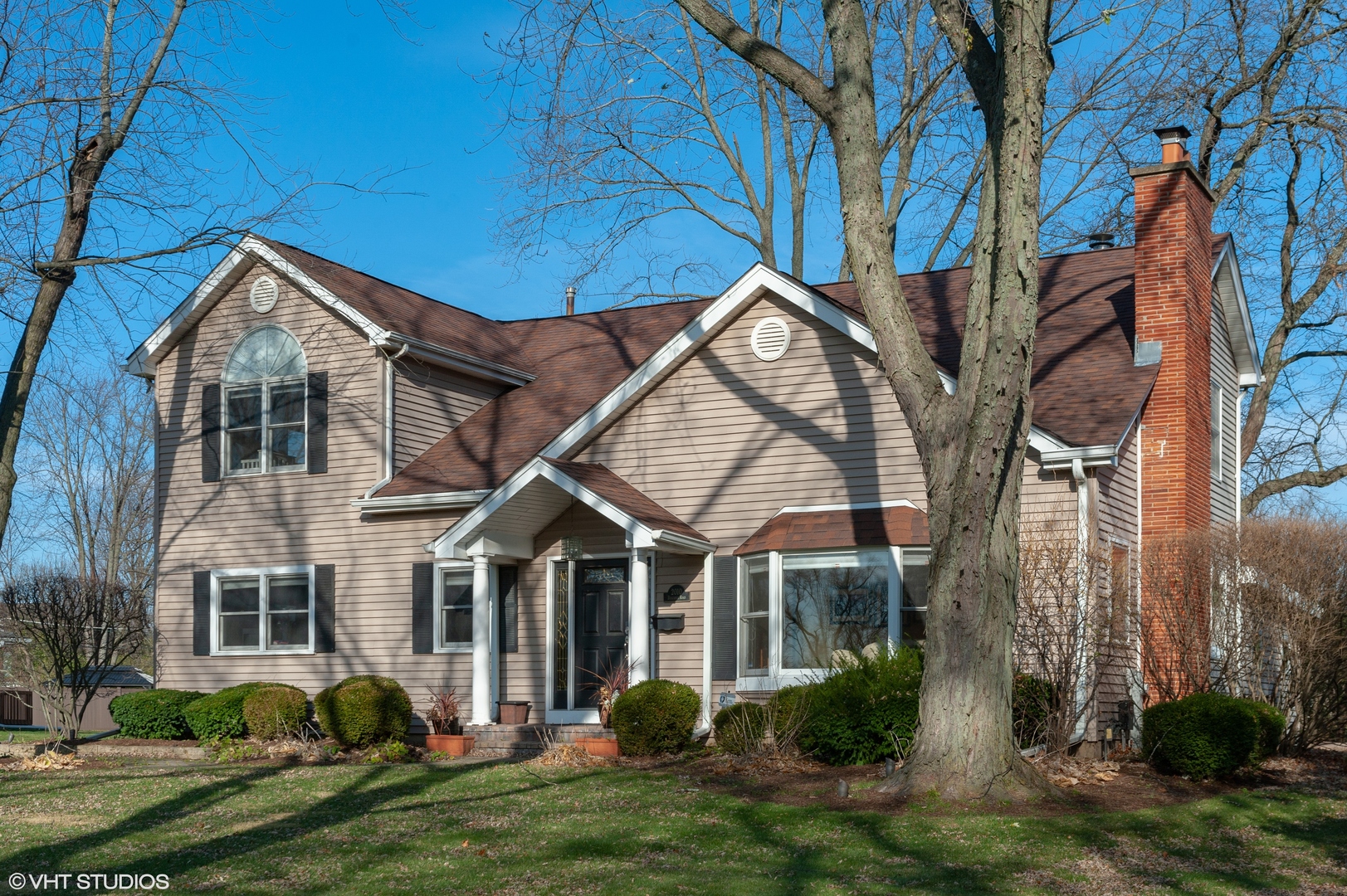 2010 Beechnut Road Northbrook, IL 60062 - Photo 1 of 43