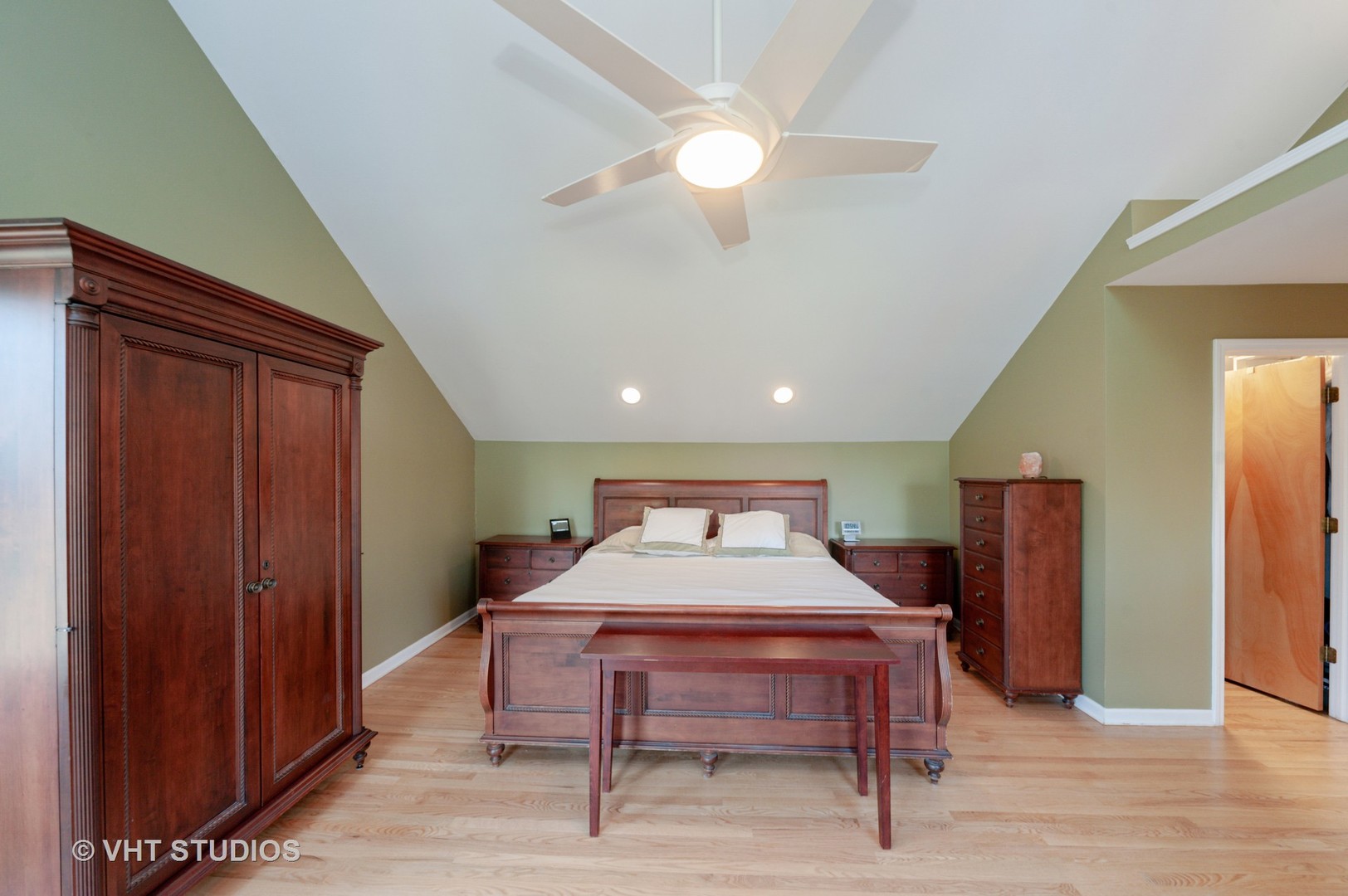 2010 Beechnut Road Northbrook, IL 60062 - Photo 21 of 43
