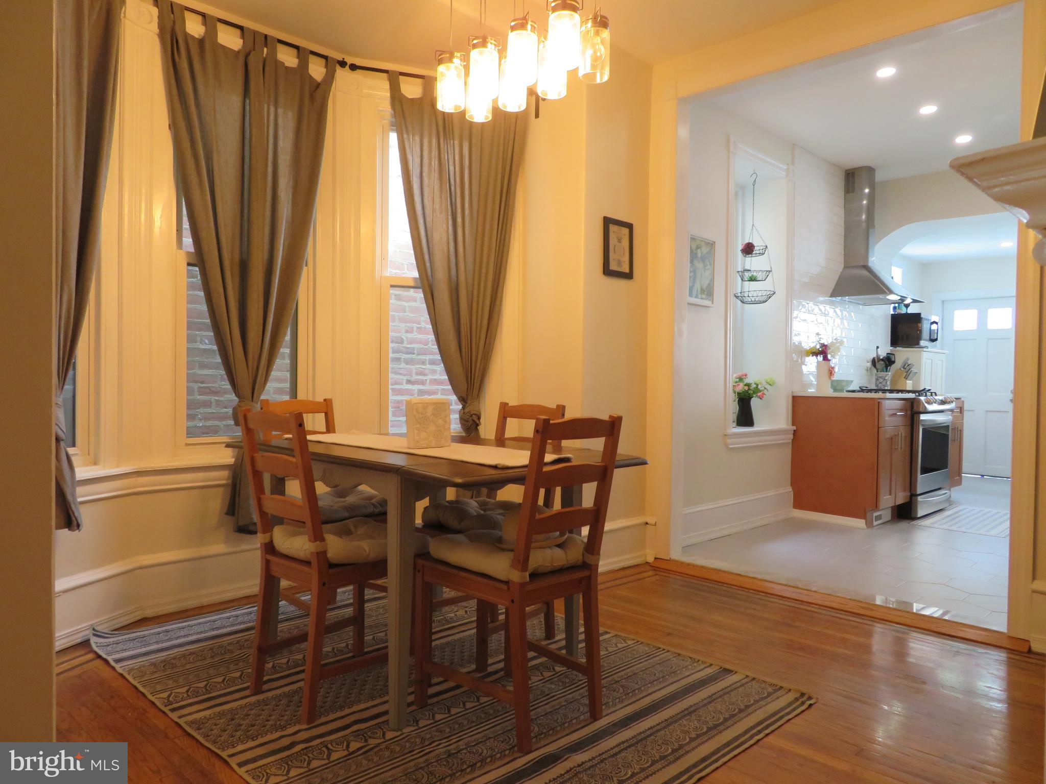 411 Righter Street Philadelphia, PA 19128 - Photo 8 of 36 Dining room