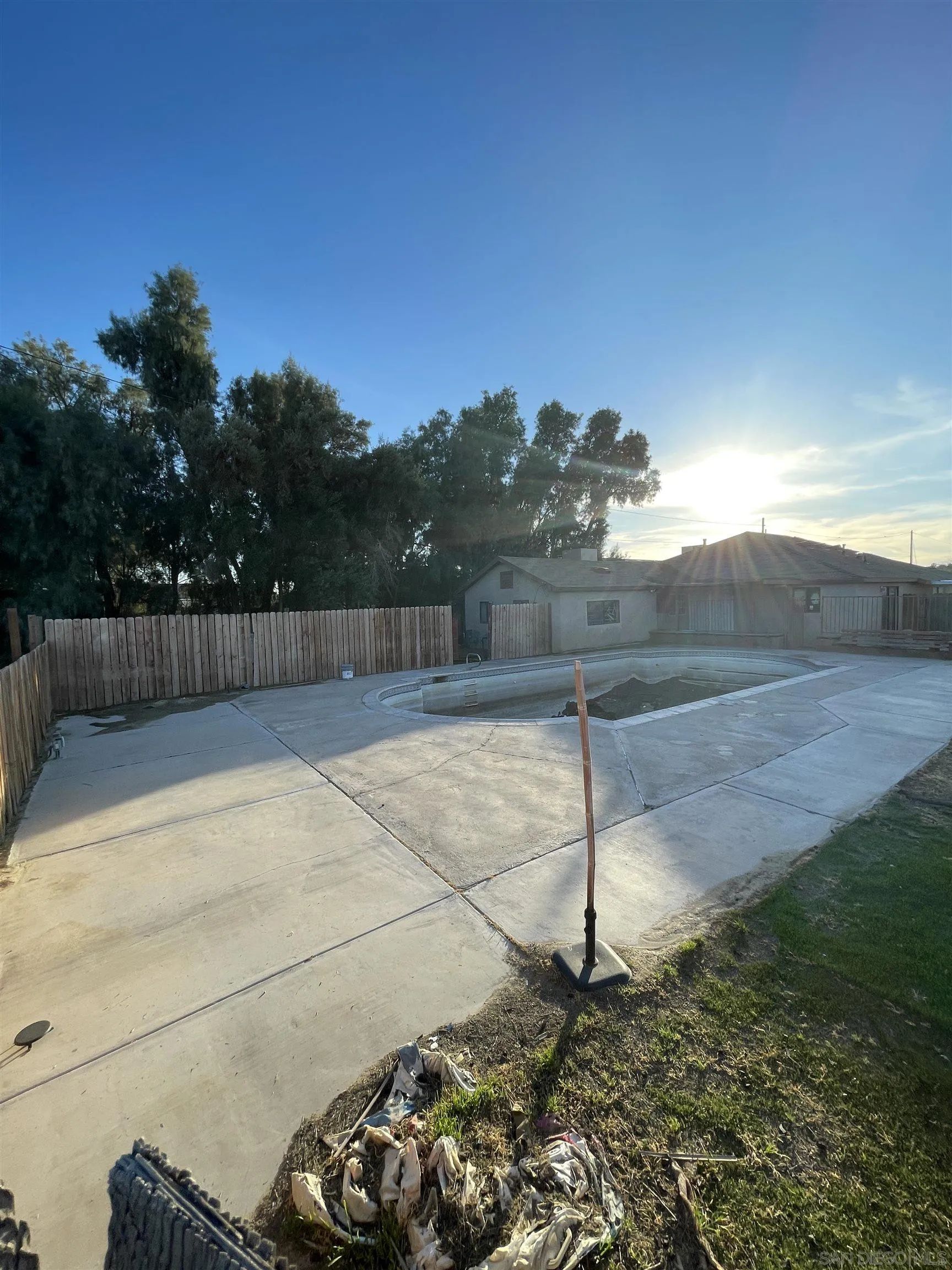 34792 Cedar Road Barstow, CA 92311 - Photo 2 of 26 a view of backyard and entertaining space