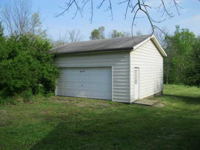 220 Coover Road Delaware, OH 43015 - Photo 3 of 14