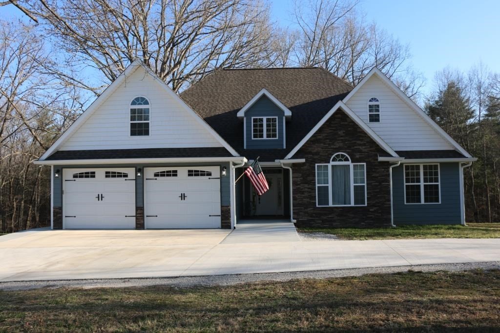 2096 Terry Road Oneida, TN 37841 - Photo 3 of 44