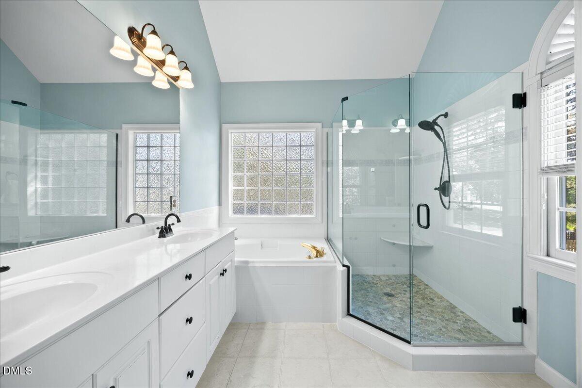 4206 Heathgate Lane Raleigh, NC 27613 - Photo 27 of 41 Gallery Image 27