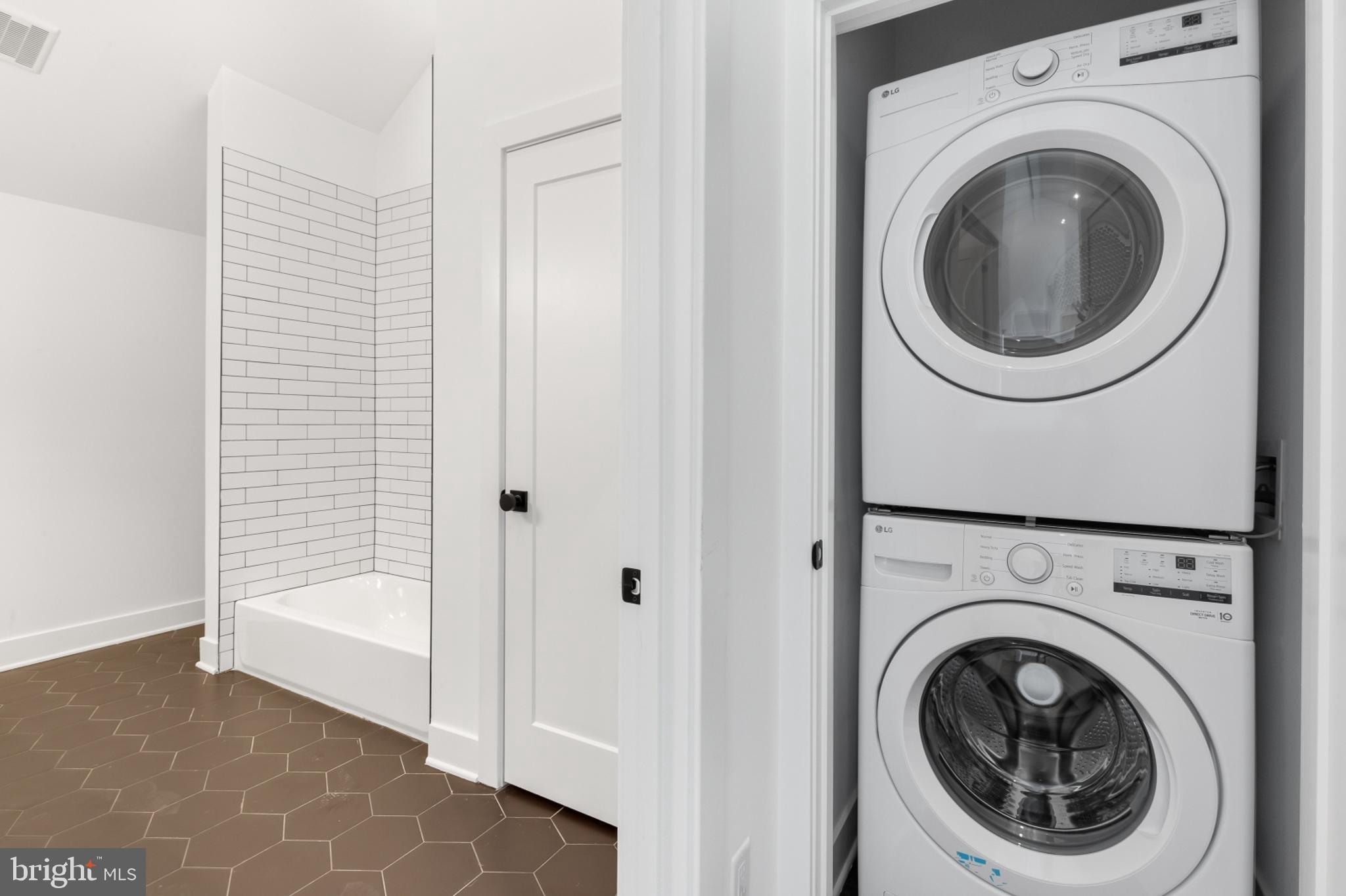 7037 Ridge Avenue, Unit 303 Philadelphia, PA 19128 - Photo 12 of 22