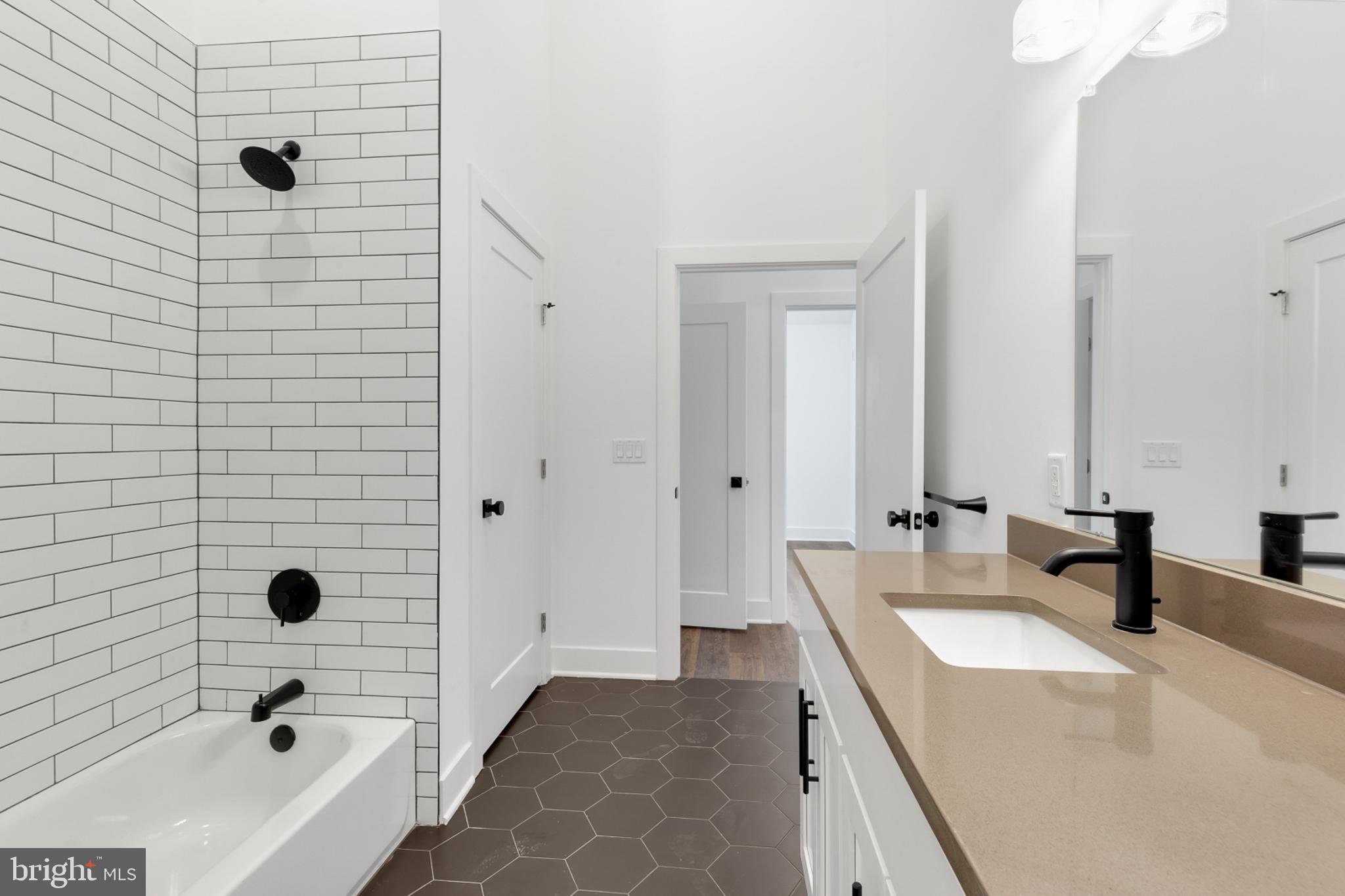 7037 Ridge Avenue, Unit 303 Philadelphia, PA 19128 - Photo 14 of 22