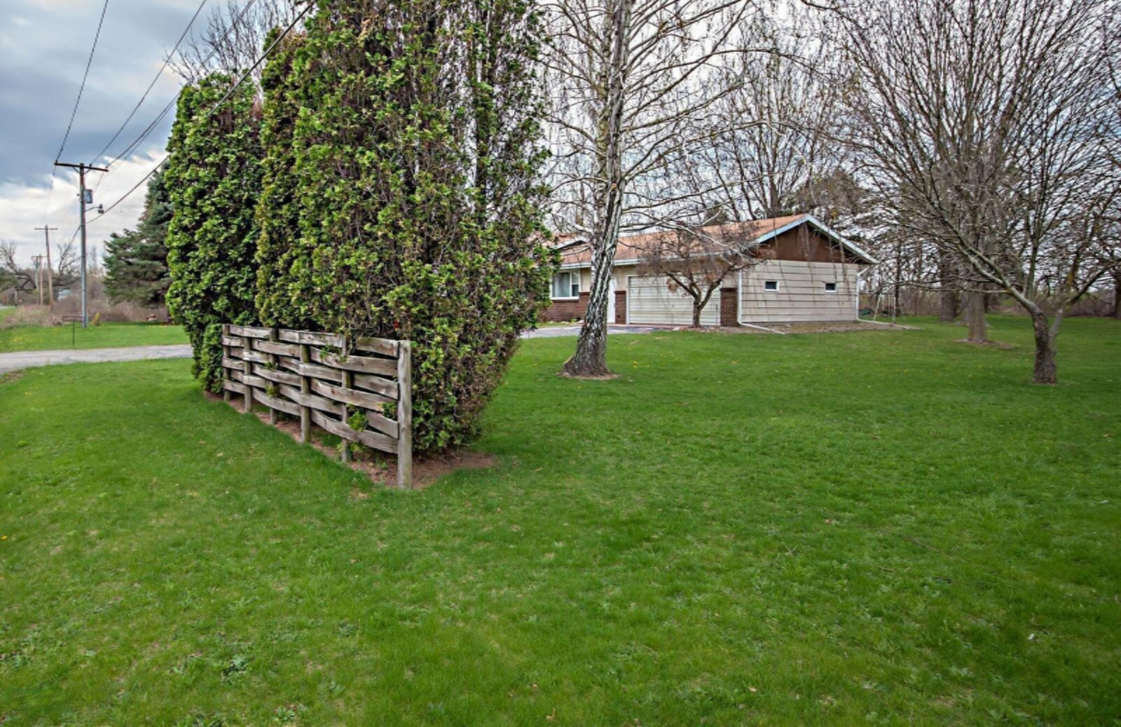 4990 Bundy Road Coloma, MI 49038 - Photo 7 of 24 DSC06637_pe_pe_preview.jpeg