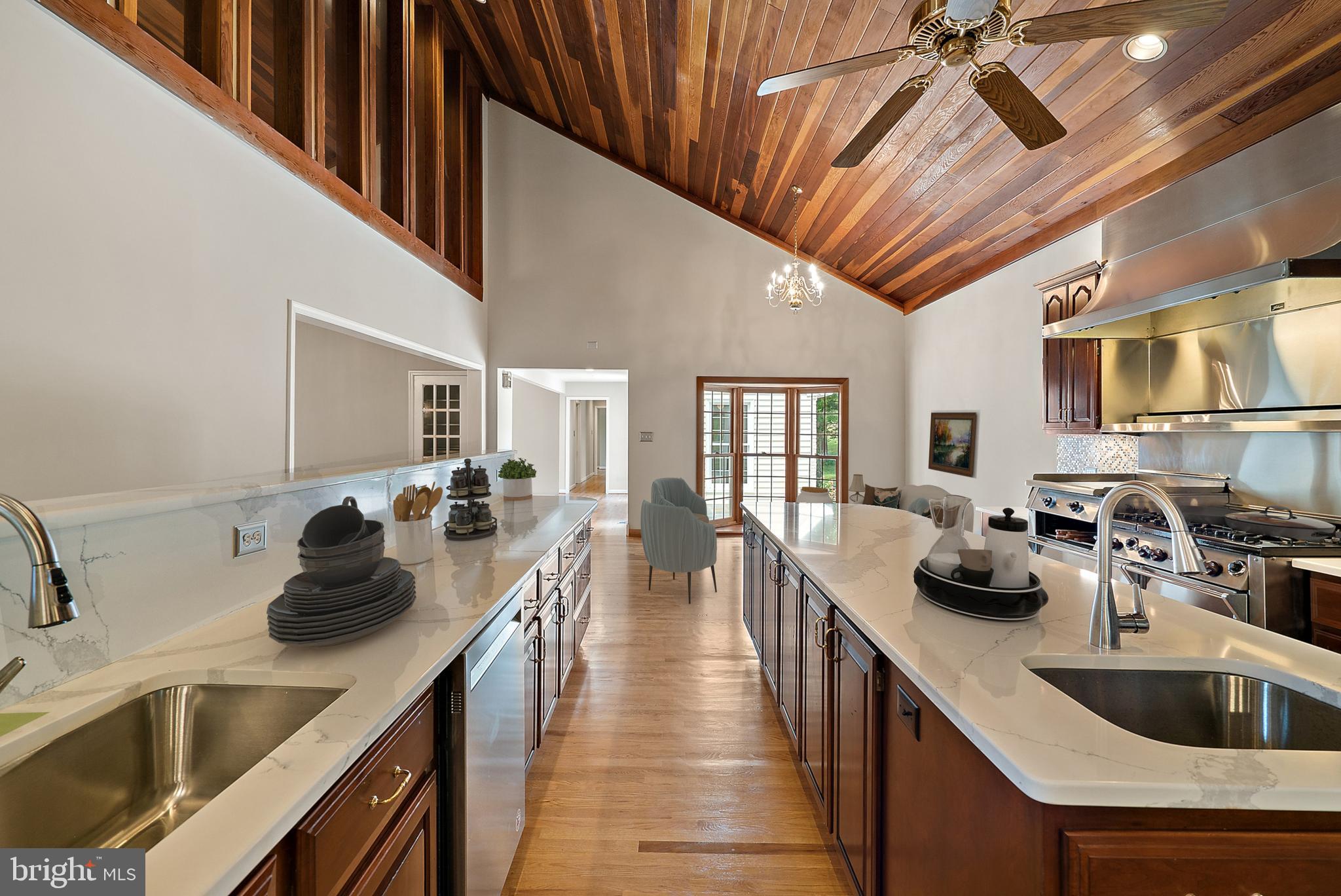 638 Seneca Road Great Falls, VA 22066 - Photo 17 of 83 Gallery Image 17