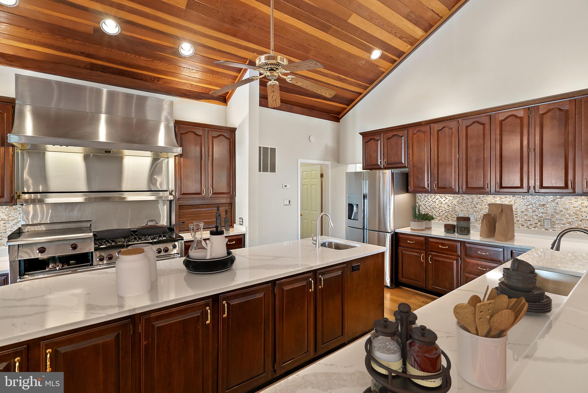 638 Seneca Road Great Falls, VA 22066 - Photo 18 of 83 Gallery Image 18
