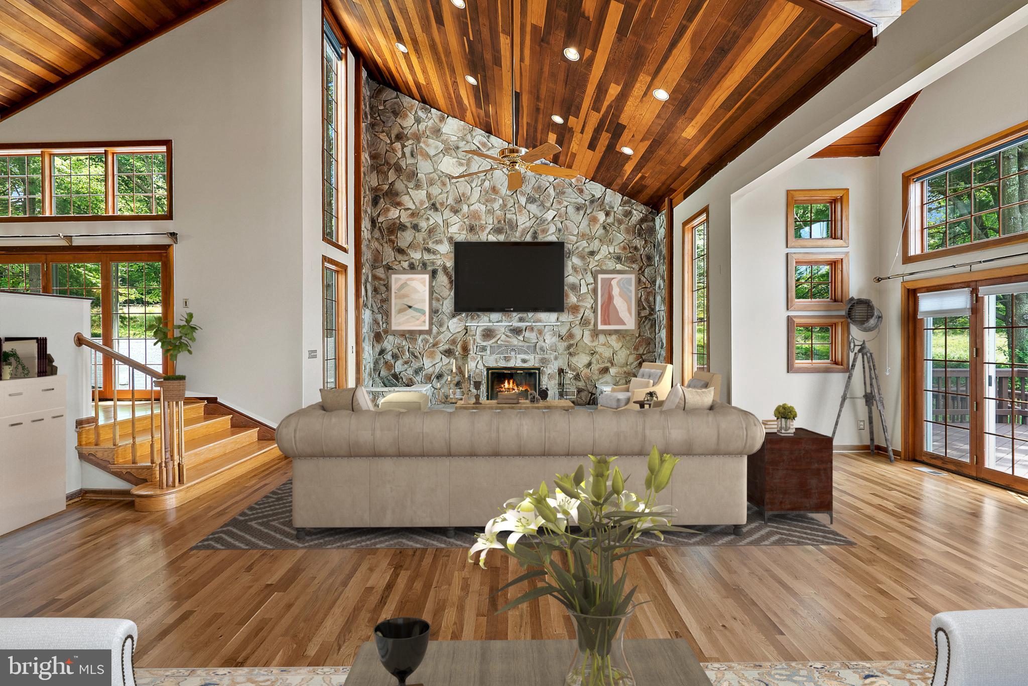 638 Seneca Road Great Falls, VA 22066 - Photo 23 of 83 Family Room