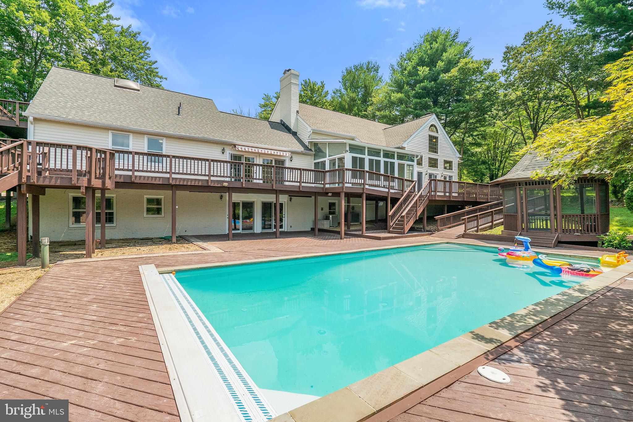 638 Seneca Road Great Falls, VA 22066 - Photo 65 of 83 Gallery Image 65