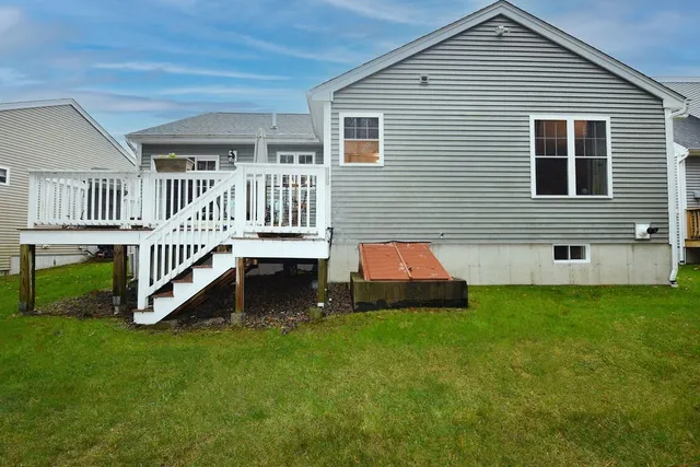 $695,000 | 96 Winterberry Lane, Easton, MA 02356