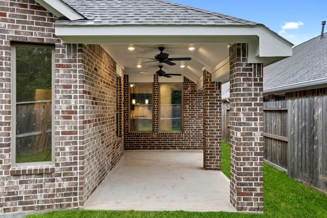 $459,990 | 9628 Mount Brewer Lane, Porter, TX 77365
