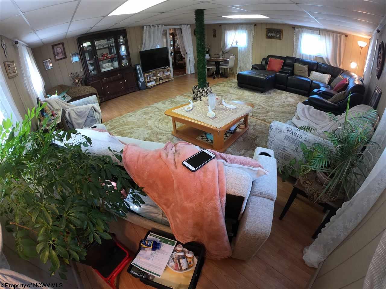 236 Ridgeley Road Morgantown, WV 26505 - Photo 8 of 18 Gallery Image 8
