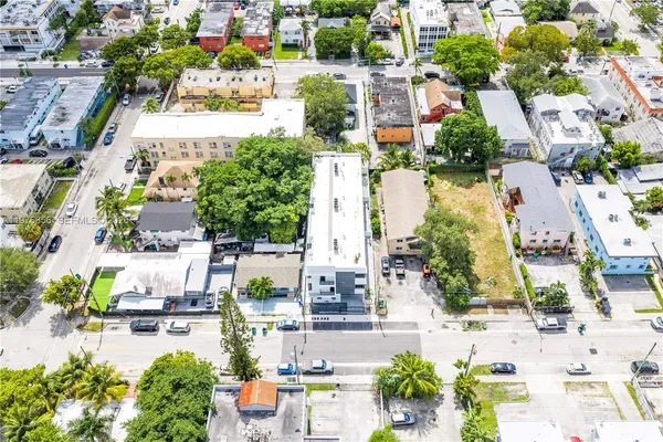 $4,000 | 526 Southwest 2nd Street, Miami, FL 33130
