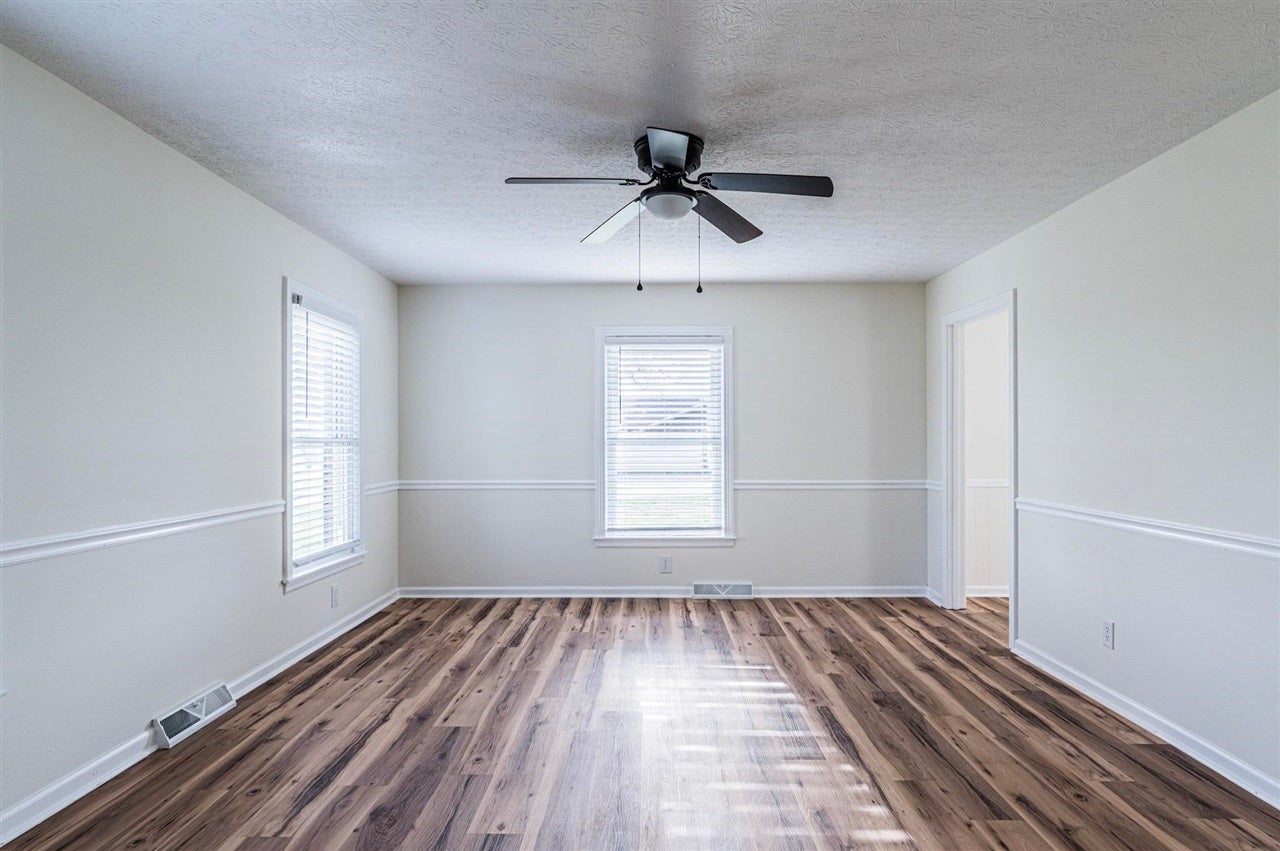 2831 Russellville Road Franklin, KY 42134 - Photo 3 of 35 Gallery Image 3