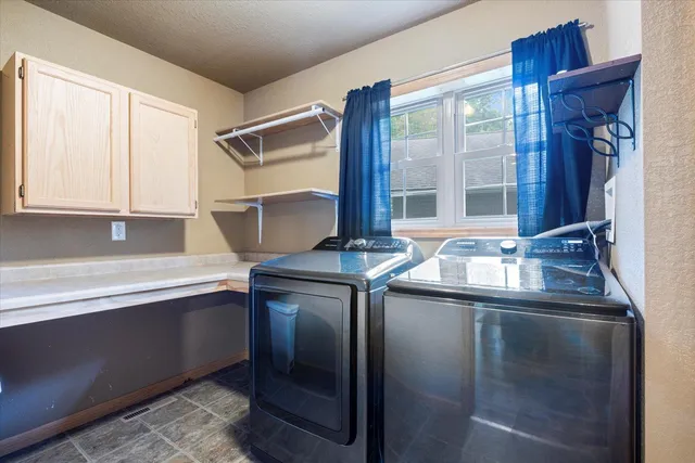 $575,000 | 31360 Rocky Shores Lane, Pengilly, MN 55775