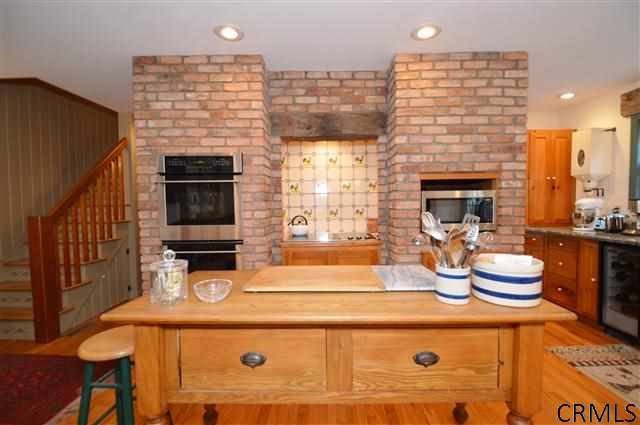 2250 Pine Ridge Road Niskayuna, NY 12309 - Photo 9 of 25 Photo 9