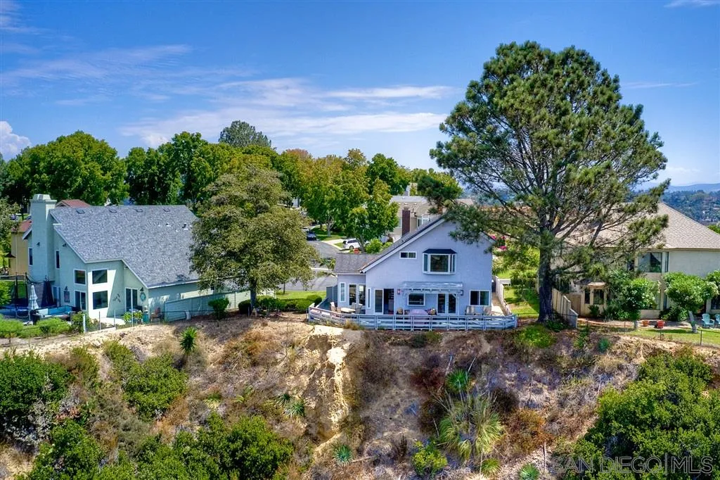 3622 Garner Place Encinitas, CA 92024 - Photo 6 of 25 a front view of a house with garden