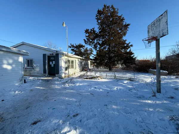 $49,900 | 2051 Battle Creek Road, Charlotte, MI 48813