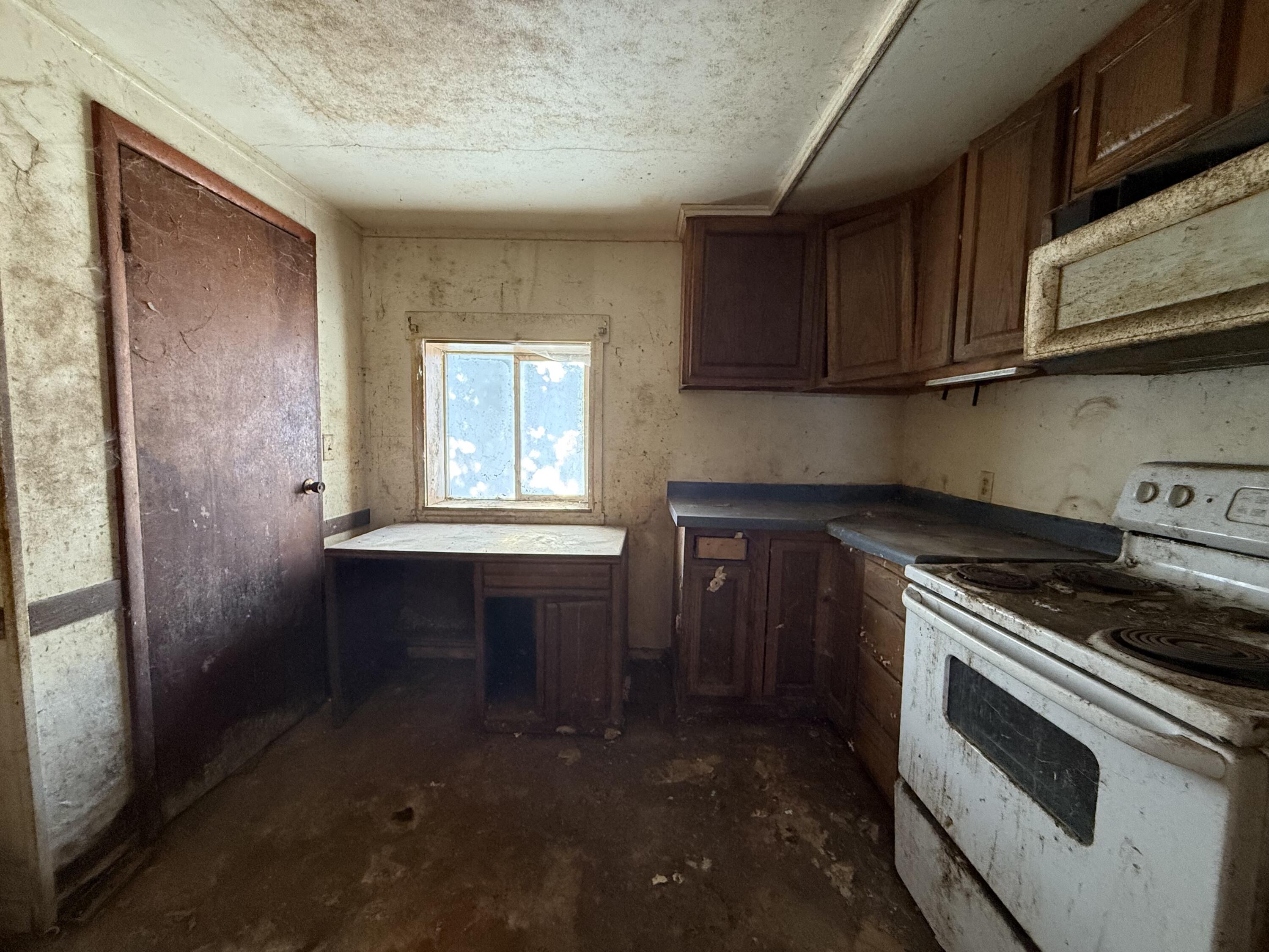 2051 Battle Creek Road Charlotte, MI 48813 - Photo 13 of 20 IMG_6147