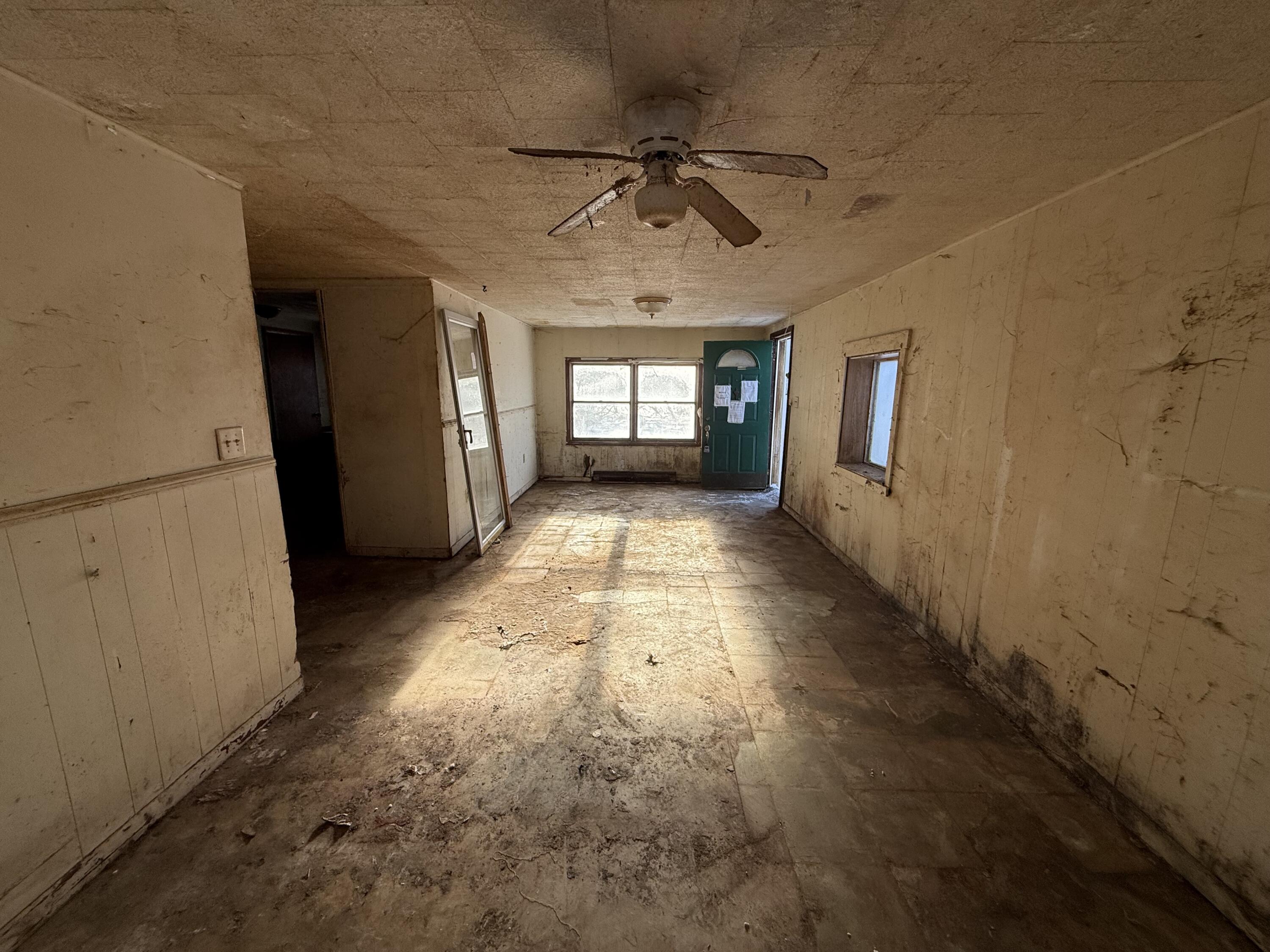 2051 Battle Creek Road Charlotte, MI 48813 - Photo 15 of 20 IMG_6141