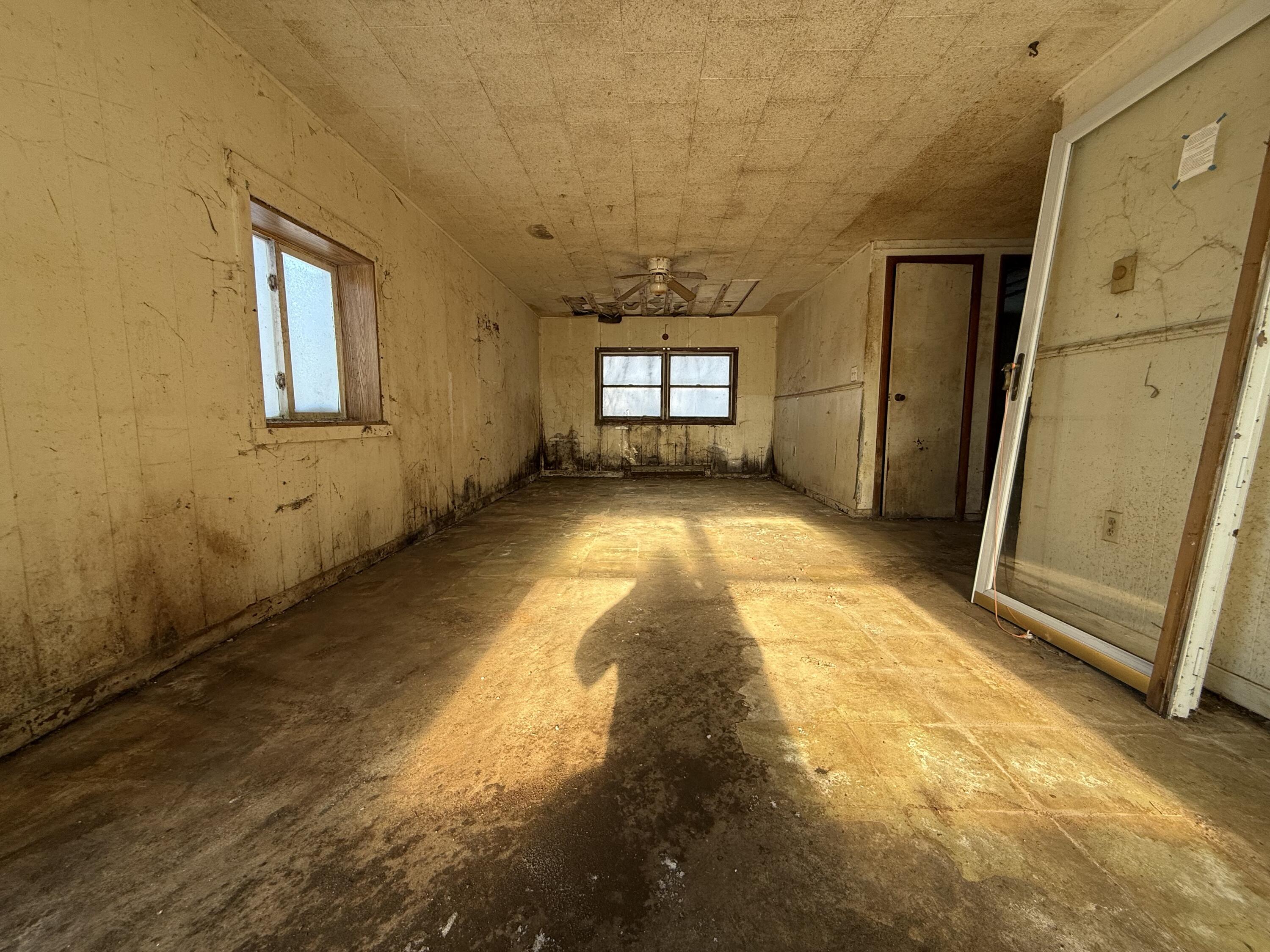 2051 Battle Creek Road Charlotte, MI 48813 - Photo 17 of 20 IMG_6140